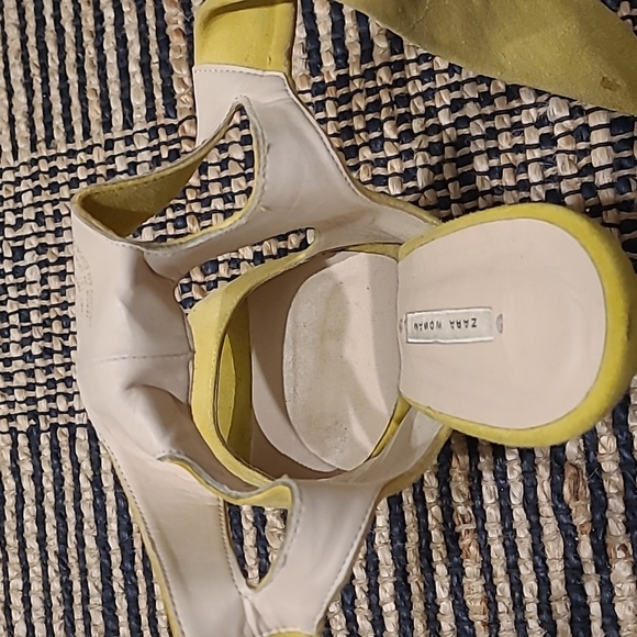 ZARA LIME GREEN SUEDE OPEN TOE HEELS - Picture 6 of 11